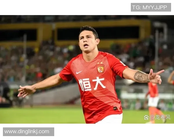 长残的足球明星们如何在逆境中重塑自我与职业生涯的辉煌